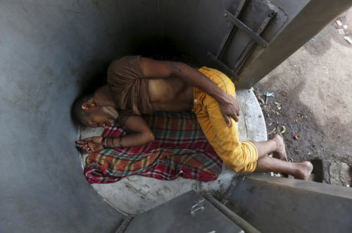 Ảnh: Người dân chống chọi với hạn hán kỷ lục ở Ấn Độ - 3