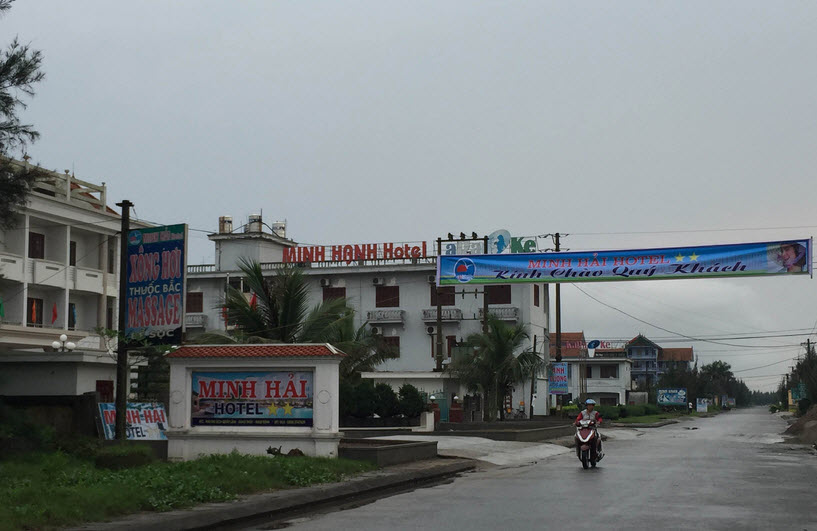 Quất Lâm biển gọi: Khách tắm biển chỉ “đếm trên đầu ngón tay” - 7