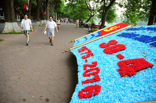 Chùm ảnh: Hà Nội thanh bình, vắng lặng sáng 1/5 - 2