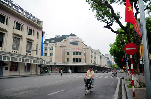 Chùm ảnh: Hà Nội thanh bình, vắng lặng sáng 1/5 - 7