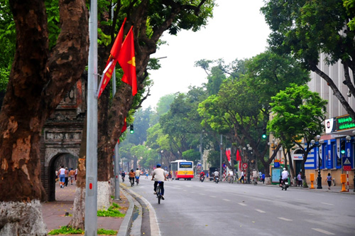 Chùm ảnh: Hà Nội thanh bình, vắng lặng sáng 1/5 - 8