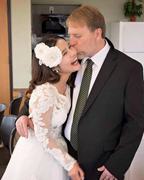 Ba cô gái xinh đẹp bất chấp định kiến theo đuổi tình yêu - 2