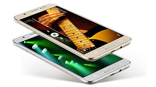 Samsung ra mắt bộ đôi smartphone tầm trung mới - 1