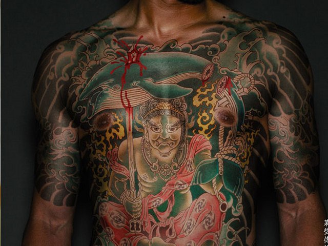 350+ Japanese Yakuza Tattoos With Meanings and History (2020) Irezumi  Designs | Japanese back tattoo, Foo dog tattoo, Japanese foo dog