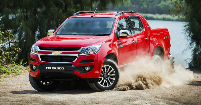 Các nguồn tin cho biết, xế bán tải Chevrolet Colorado 2016 sau khi trình làng bản concept tại Triển lãm xe Bangkok 2016 vào tháng 3 vừa qua đã được chính thức được tung ra thị trường Thái Lan với phiên bản facelift.