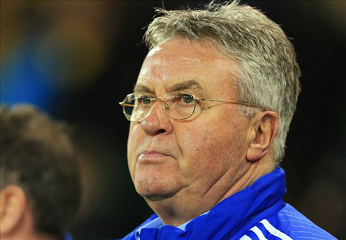 Tin HOT tối 4/5: Leicester suýt chọn Hiddink thay vì Ranieri - 1