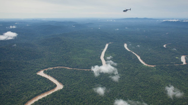 9.&nbsp;Borneo (khu vực thuộc Malaysia):&nbsp;Ker &amp; Downey sẽ chuyên chở du khách bằng trực thăng tới vùng hẻo lánh nhất của hòn đảo nhiệt đới hoang dã này. Chuyến đi dài 8 ngày sẽ cho du khách cơ hội tới thăm thung lũng Danum, sông Kinabatangan và tiếp xúc với các bộ tộc Dayak.