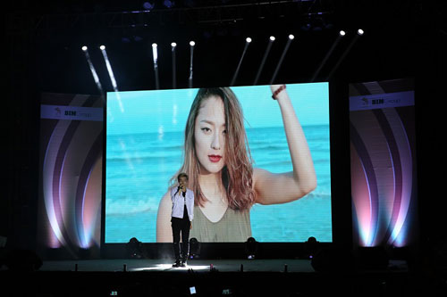 Giới trẻ Hạ Long thích thú khi đến Little Vietnam trong dịp nghỉ lễ - 7