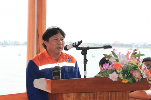 Đẫm nước mắt ngày gặp mặt 34 ngư dân gặp nạn ở Hoàng Sa - 12