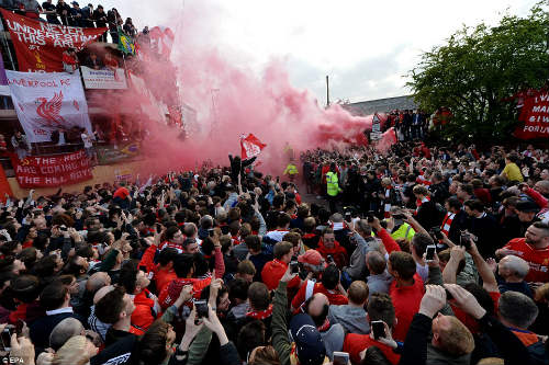 Liverpool: "Ăn mày dĩ vãng" thành cứu tinh thời loạn - 4