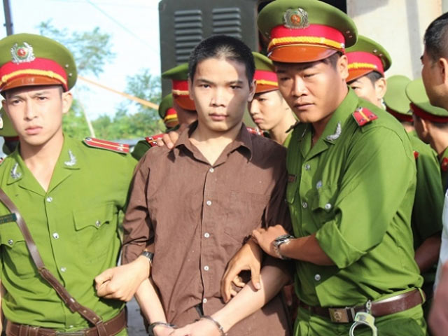 Thảm sát ở Bình Phước: Vũ Văn Tiến "chọn" luật sư - 1