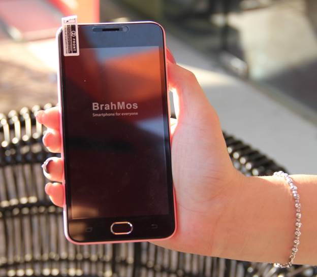 Xuất hiện smartphone 4G với pin 3.000 mAh, giá 2,25 triệu tại Việt Nam - 2