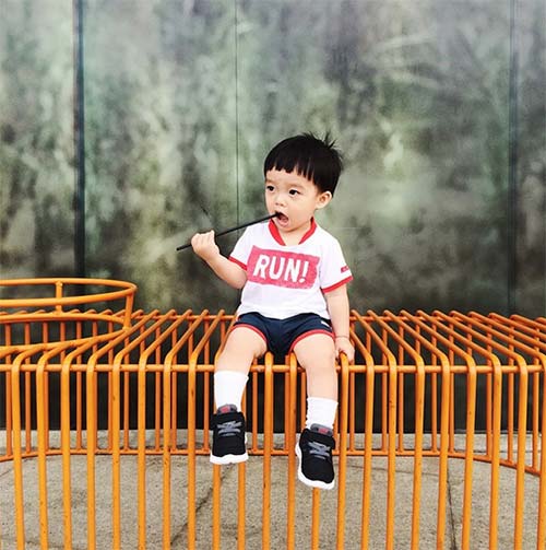 Điểm danh những tín đồ nhí chất chơi của showbiz Việt - 5