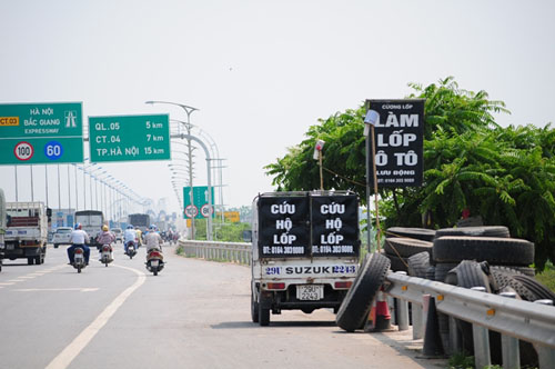 Tắm heo, “tắm” cả người đi trên cao tốc HN-Bắc Giang - 11