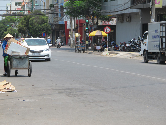 TP HCM: Quay lại chỗ anh bị đánh, em bị đâm chết - 2