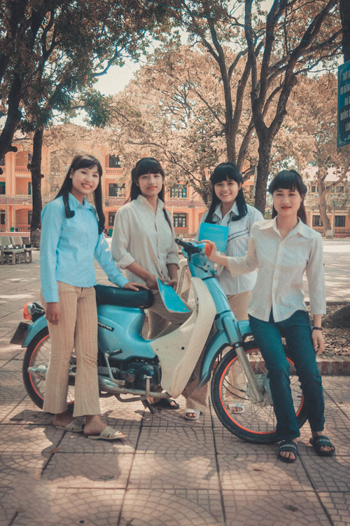 Bộ ảnh kỷ yếu phiên bản thôn nữ "gây sốt" - 8