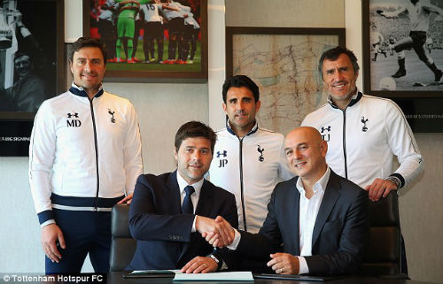 Ăn trưa cùng Sir Alex, Pochettino ký hợp đồng với… Spurs - 1
