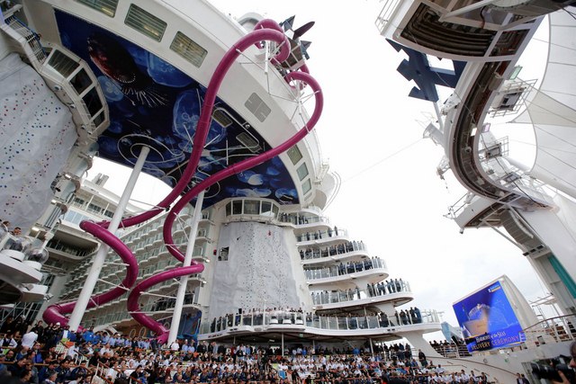 Mỹ: Hạ thủy “thành phố nổi” 120.000 tấn - 2