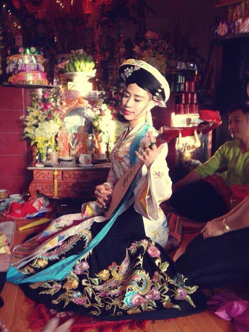 Chiêm ngưỡng vẻ đẹp biến hóa của thanh đồng 9X Hải Dương - 3