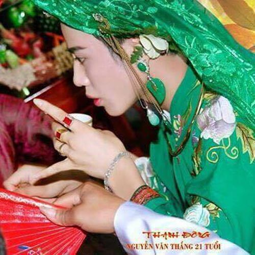 Chiêm ngưỡng vẻ đẹp biến hóa của thanh đồng 9X Hải Dương - 4