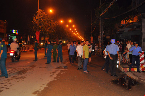 Hàng trăm chiến sĩ phong tỏa ngôi nhà sập ở Đồng Nai - 2