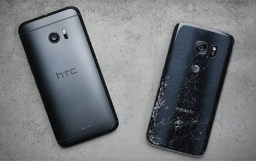Video HTC 10 đọ độ bền với Galaxy S7 - 1