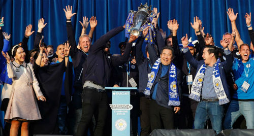 Tỷ phú Thái Lan tăng lương gấp đôi cho toàn đội Leicester City - 1