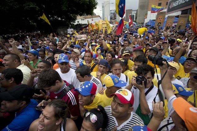 Venezuela: Không sản xuất bia sẽ phải ngồi tù - 2