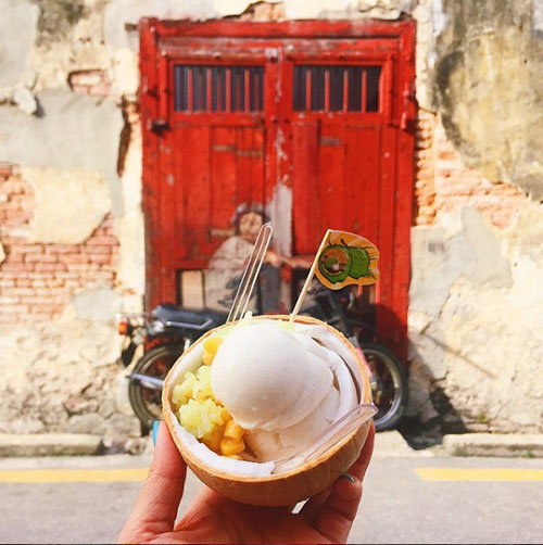 Cô gái "ăn cả thế giới" nổi tiếng khắp mạng Instagram - 5