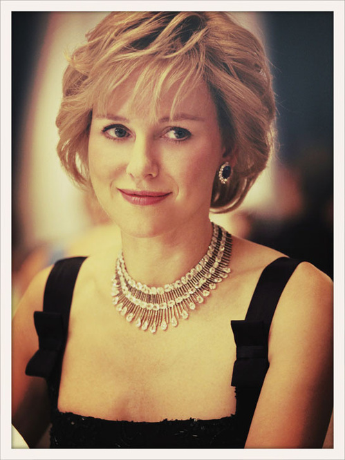 Những món trang sức "khủng" trong phim Hollywood - 5