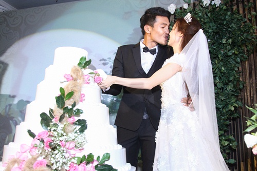 Vợ chồng Lương Thế Thành lần đầu xuất hiện sau lễ cưới - 8