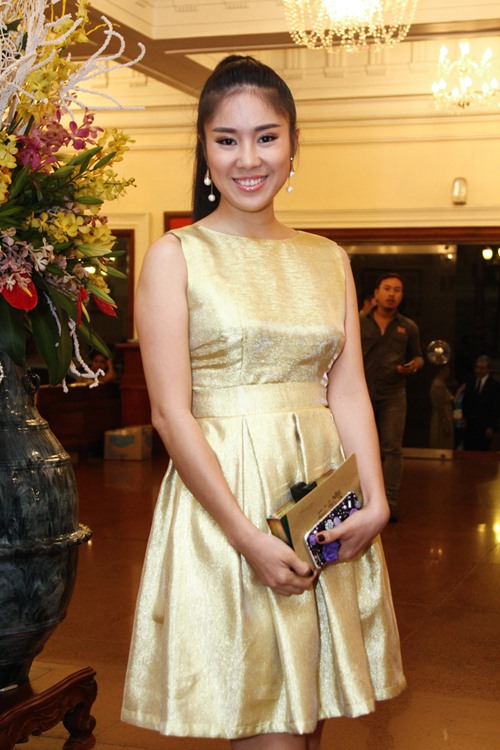 Vợ chồng Lương Thế Thành lần đầu xuất hiện sau lễ cưới - 9