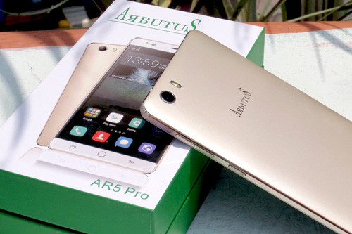 Arbutus trình làng Phablet màn hình 6 inch, pin 3.500 mAh, giá chỉ 2,2 triệu đồng - 1