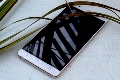 Arbutus trình làng Phablet màn hình 6 inch, pin 3.500 mAh, giá chỉ 2,2 triệu đồng - 3