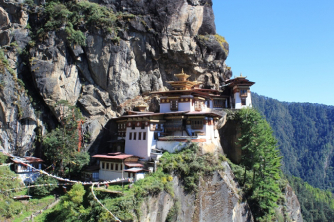 Tu viện Taktsang Palphug, thung lũng Bhutan.
