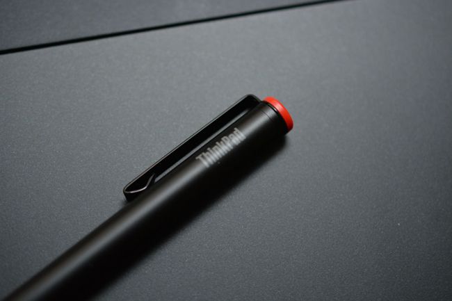 Bút cảm ứng Active Pen của Lenovo khá dễ sử dụng
