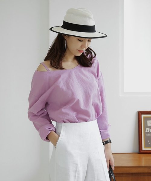 4 kiểu áo hở vai này, kiểu nào cũng đáng để thử - 3