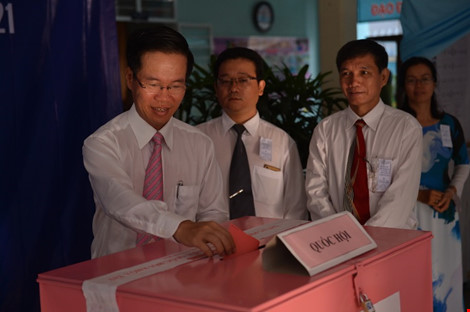 Tỷ lệ cử tri cả nước đã đi bầu cử đạt khoảng trên 70% - 11