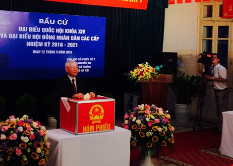 Tỷ lệ cử tri cả nước đã đi bầu cử đạt khoảng trên 70% - 12