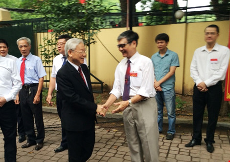 Tỷ lệ cử tri cả nước đã đi bầu cử đạt khoảng trên 70% - 14