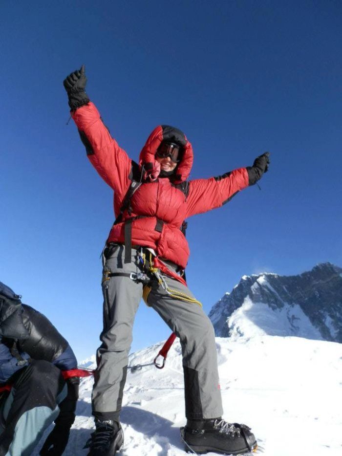 Úc: Nữ giáo viên thiệt mạng sau khi lên đỉnh Everest - 1