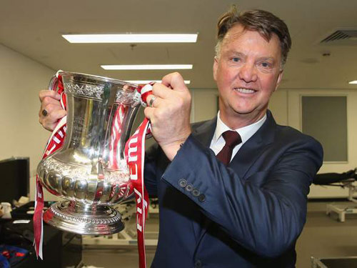 HLV Van Gaal bị sa thải