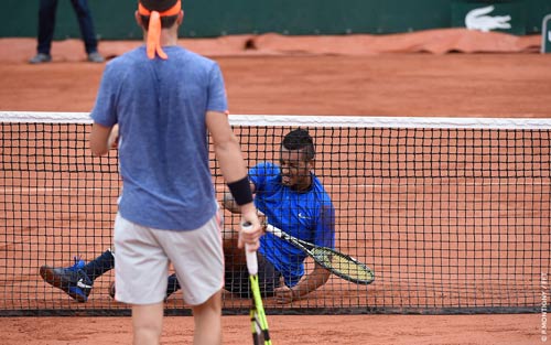 Roland Garros ngày 1: Kyrgios khởi đầu vất vả, hoãn trận Nishikori - 2