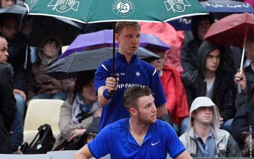 Roland Garros ngày 1: Kyrgios khởi đầu vất vả, hoãn trận Nishikori - 3