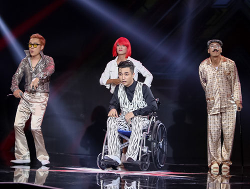 Yanbi ngồi xe lăn hát vẫn bị loại khỏi X-Factor - 1