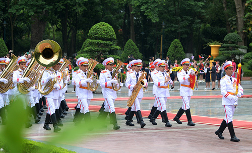 Obama tham việt nam