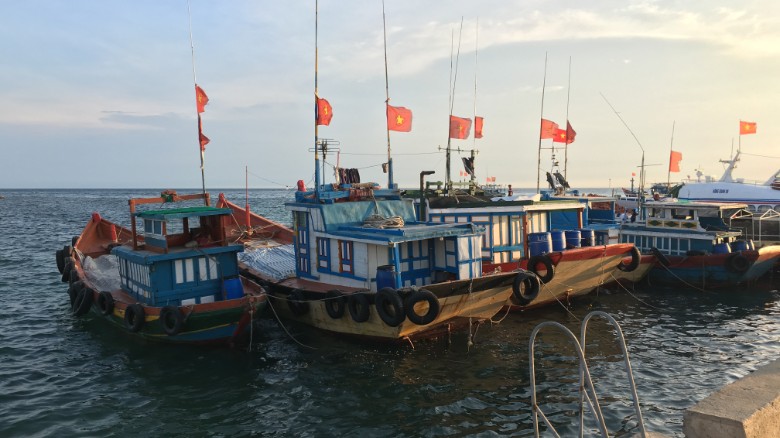 Tin Biển Đông - Nước ngoài viết về Ngư Dân Việt Nam tên biển