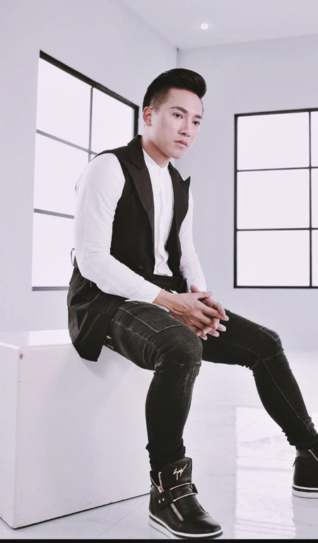 “Bữa tối một mình” không đơn độc của Châu Khải Phong - 3