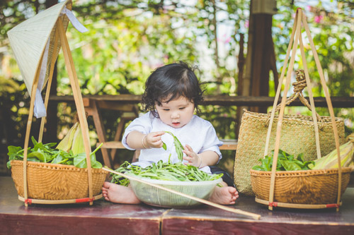 Bộ ảnh “cô nông dân nhí” 11 tháng tuổi siêu đáng yêu - 5