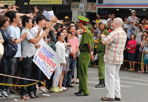 Dac vu bao ve obama, Dac vu My o Sai Gon, da vu my